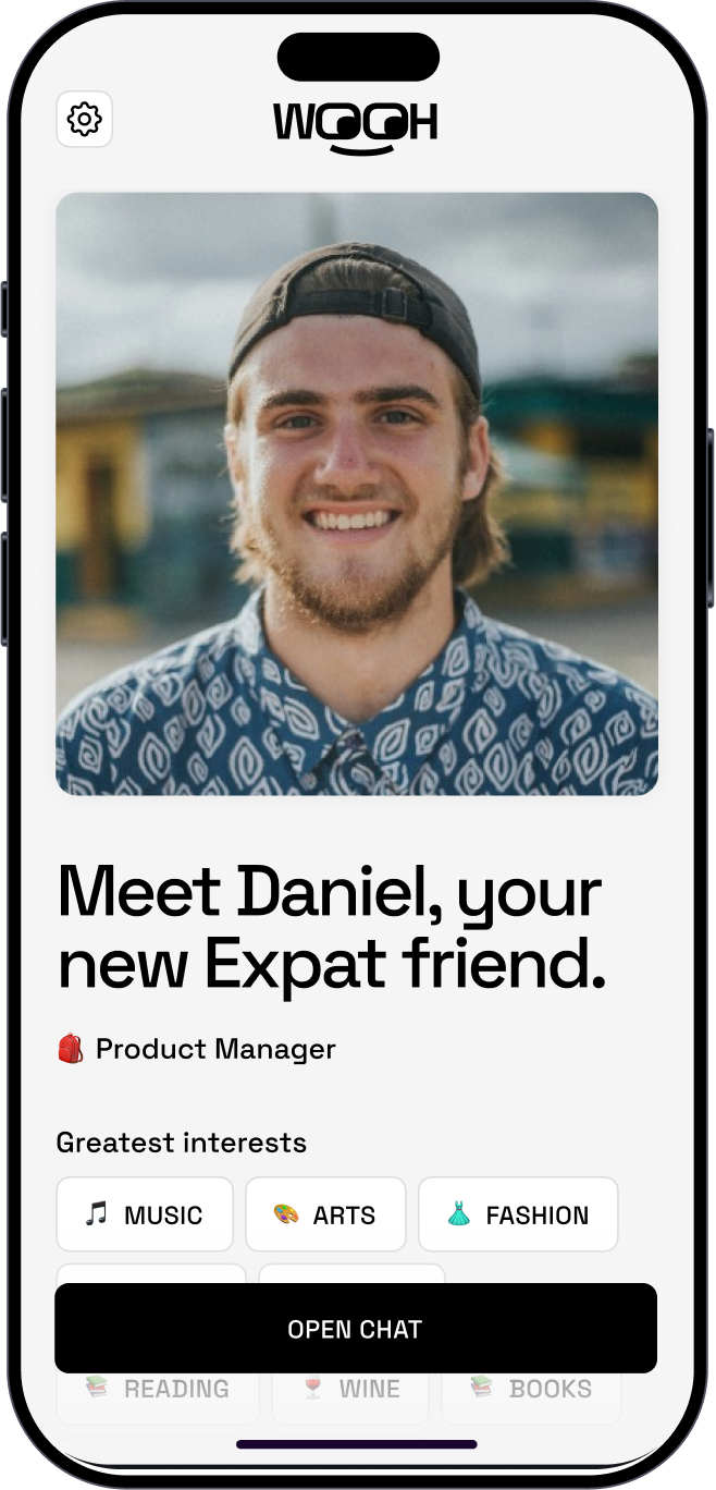 Meet new expat friends on Wooh App