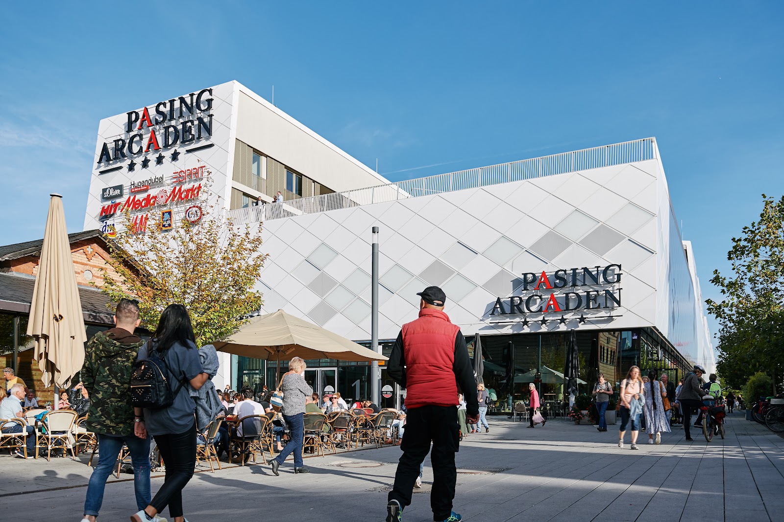 Pasing Arcaden Food Court