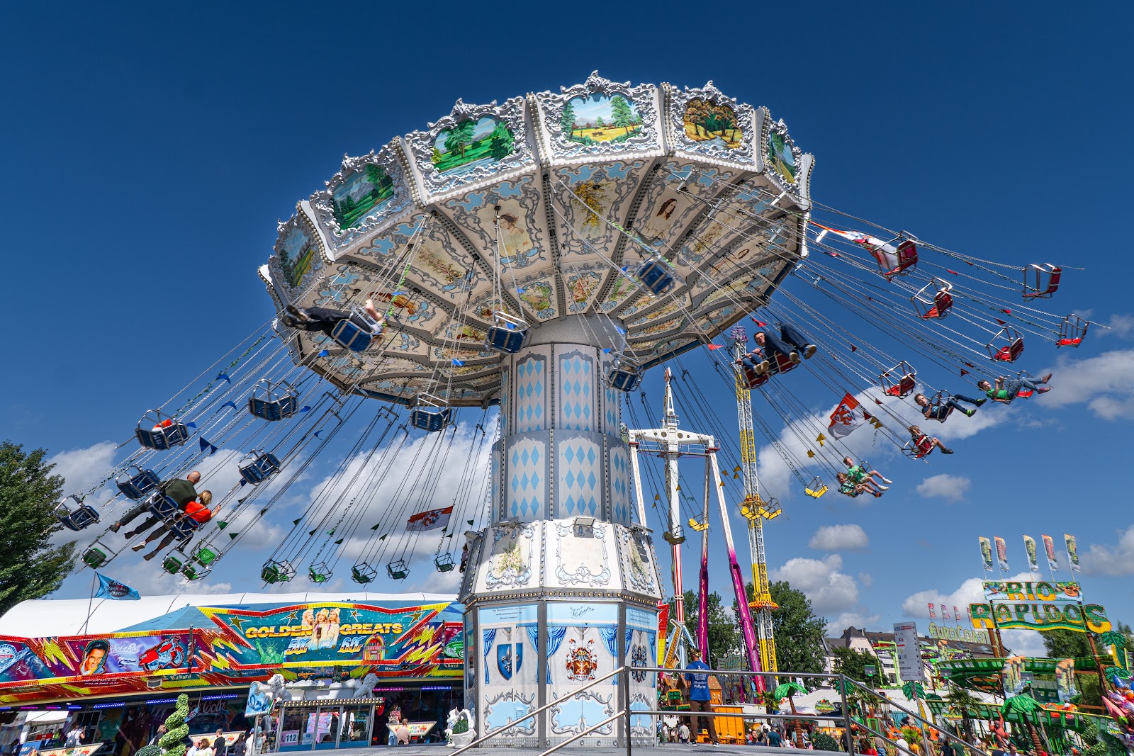 Rheinkirmes (Rheinstadt Fair)