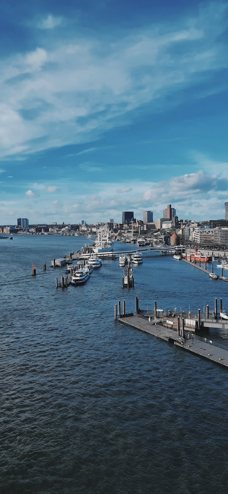 Elbphilharmonie Plaza