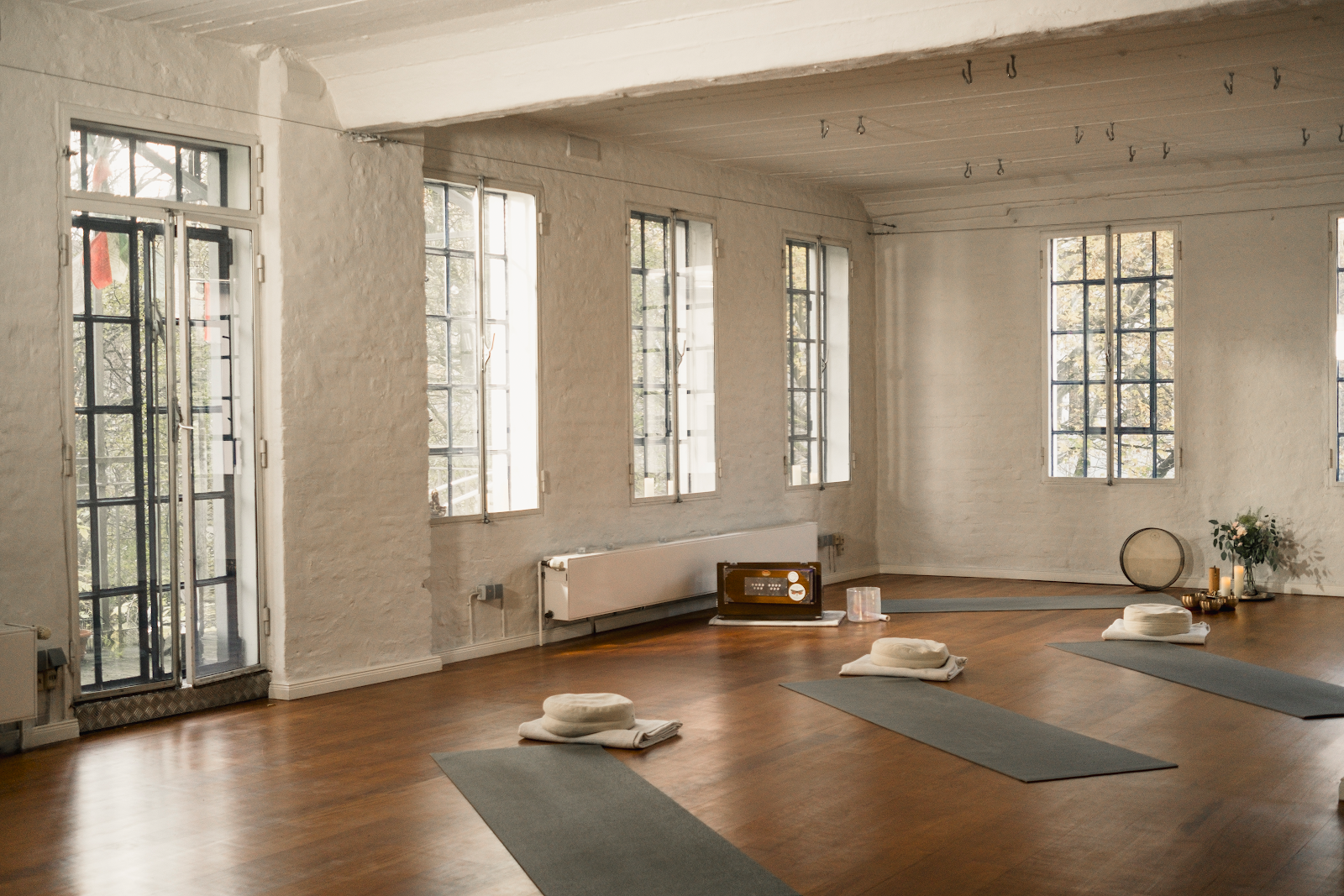 Aerial Yoga im Loft